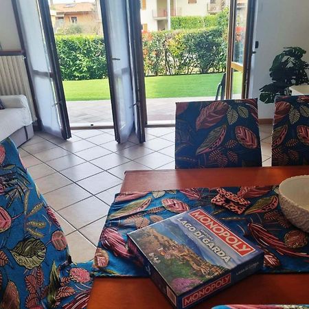 Appartement Luminoso Trilocale Con Piscina E Giardino Privato à Desenzano del Garda Extérieur photo