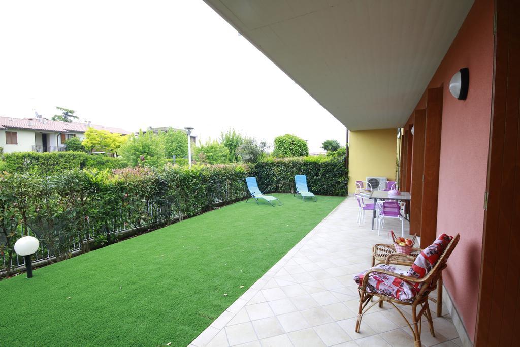 Appartement Luminoso Trilocale Con Piscina E Giardino Privato à Desenzano del Garda Extérieur photo