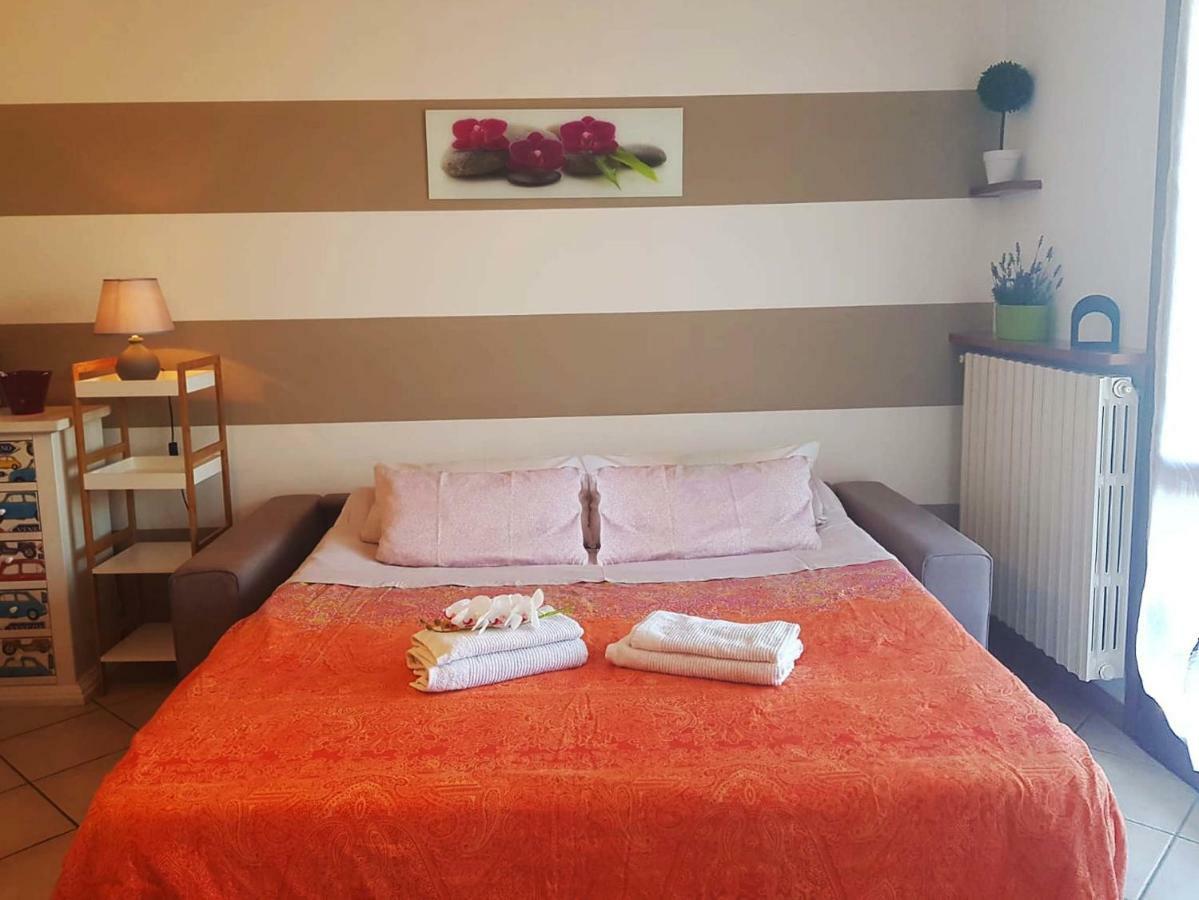 Appartement Luminoso Trilocale Con Piscina E Giardino Privato à Desenzano del Garda Extérieur photo
